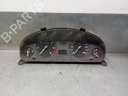 Used Instrument cluster PEUGEOT 406 (8B) [1995-2005]  24363247