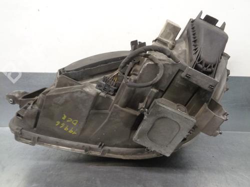 Right headlight MERCEDES-BENZ S-CLASS (W220) S 320 CDI (220.026, 220.126) | BP18310184C29 