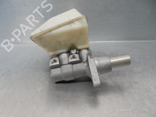 Used Brake master cylinder PEUGEOT 5008 (0U_, 0E_) 1.6 HDi (112 hp) 16862421