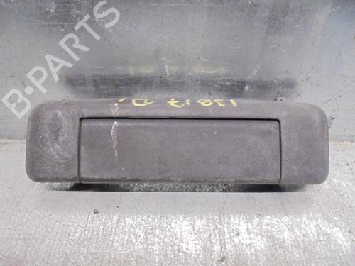 Używane Klamka zewnętrzna drzwi przednich lewych RENAULT RAPID Box Body/MPV (F40_, G40_) 1.4 (F402) (58 hp) 8289397