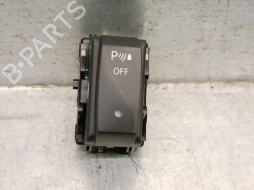 Used Switch SMART FORFOUR Hatchback (453) electric drive / EQ (453.091) (56 hp) 26665076