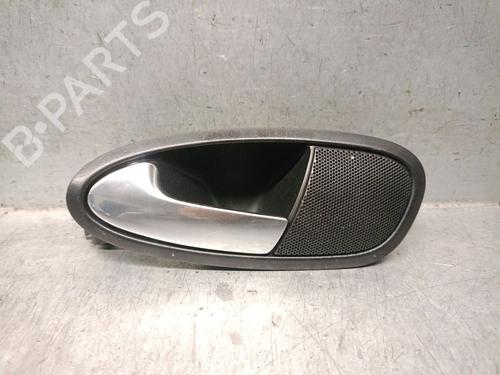 Używane Klamka wewnętrzna drzwi przednich lewych SEAT LEON (1P1) 1.9 TDI (105 hp) 32184180