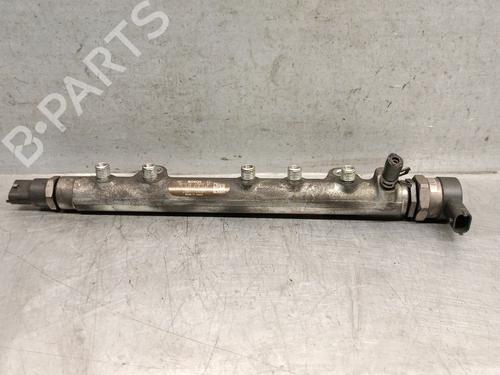 Used Injection rail TOYOTA COROLLA (_E12_) 1.4 D (NDE120_, NDE120R) (90 hp) 28198140