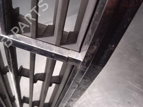 Grille MERCEDES-BENZ C-CLASS (W203) C 200 Kompressor (203.045) | BP11229754C40 