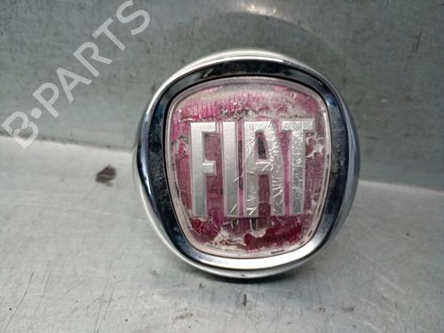 Used Tailgate handle FIAT BRAVO II (198_) 1.9 D Multijet (198AXB1A) (120 hp) 28381333