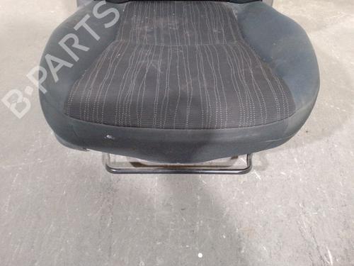 Right front seat TOYOTA COROLLA Saloon (_E15_) 2.0 D-4D (ADE150) | BP32301568C16 