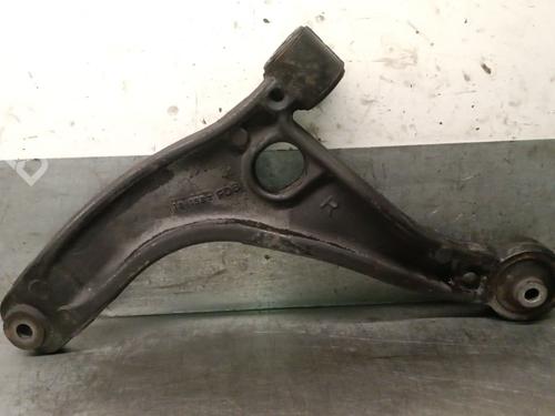 Braccio di sospensione anteriore destra RENAULT MASTER III Van (FV) 2.3 dCi 130 FWD (FV0M, FV0Y, FV0J, FV02, FV03) (130 hp) 30736882