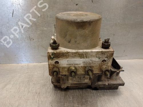 Used ABS pump NISSAN MICRA III (K12) [2002-2010]  14846439