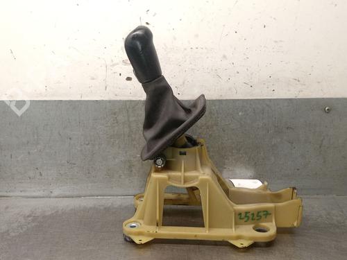Used Gear lever Gear lever VOLVO C30 (533) 2.0 D (136 hp) 34194014 34194014