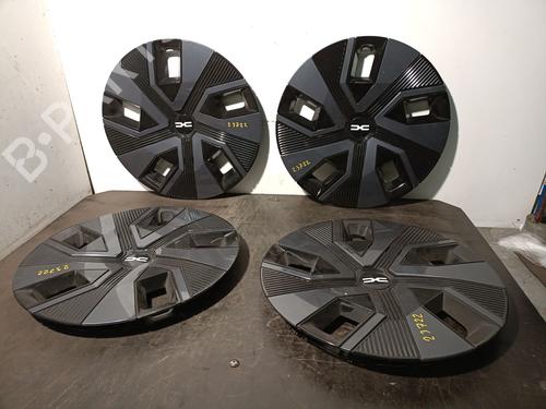 Used Hub cap DACIA SANDERO III 1.0 TCe 90 (91 hp) 29559436