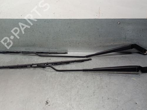 Used Front windshield wiper arm VW GOLF IV (1J1) 1.6 (102 hp) 30804462
