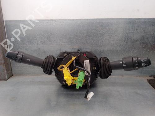 Forlygtekontakt Forlygtekontakt FIAT STILO (192_) 1.9 JTD (192_XE1A) (115 hp) 17645018 17645018