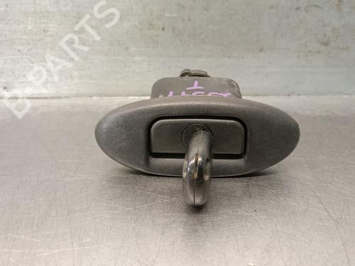 Used Tailgate handle Tailgate handle RENAULT MEGANE I Classic (LA0/1_) 1.6 16V (LA00, LA04, LA0B, LA11, LA16, LA19, LA1J, LA1K,... (107 hp) 34343370 34343370