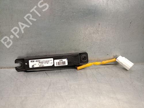 Used Antenna/Base HYUNDAI IONIQ (AE) 1.6 GDI Hybrid (105 hp) 26918929