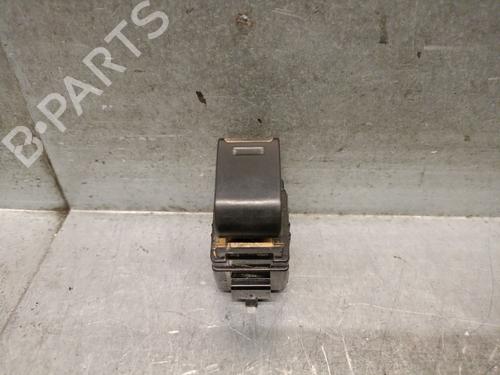 Used Right front window switch Right front window switch TOYOTA HILUX VII Pickup (_N1_, _N2_, _N3_) 2.5 D-4D 4WD (KUN25) (144 hp) 34700373 34700373