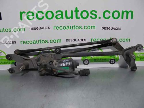 Used Front wiper motor KIA SORENTO I (JC) 2.5 CRDi 4WD (140 hp) 2700647