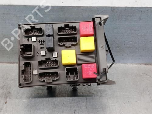 Used Fuse box RENAULT LAGUNA II (BG0/1_) 1.6 16V (BG0A, BG0L) (107 hp) 24917004