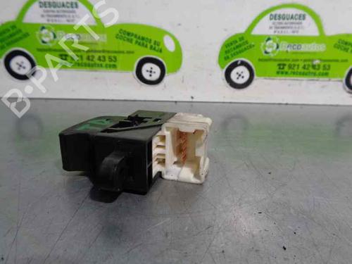 Right rear window switch NISSAN X-TRAIL I (T30) 2.2 dCi | BP4882296I28 