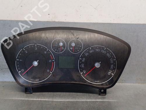 Used Instrument cluster FORD FIESTA V (JH_, JD_) 1.4 TDCi (68 hp) 30151013