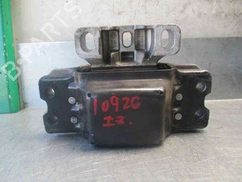 Used Engine mount VW CADDY III Box Body/MPV (2KA, 2KH, 2CA, 2CH) 1.9 TDI (105 hp) 8762978