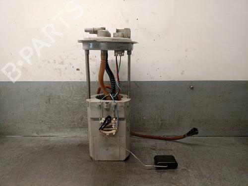 Used Fuel pump CHEVROLET CAPTIVA (C100, C140) 2.0 D 4WD (150 hp) 23526313