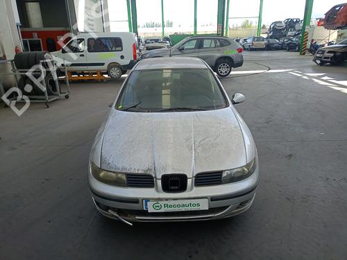 Left front fog light SEAT LEON (1M1) 1.6 16 V | BP34175068C30 - Image 9