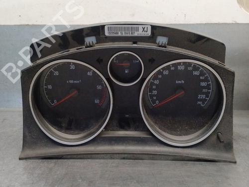 Used Instrument cluster OPEL ZAFIRA / ZAFIRA FAMILY B (A05) 1.9 CDTI (M75) (120 hp) 31292461