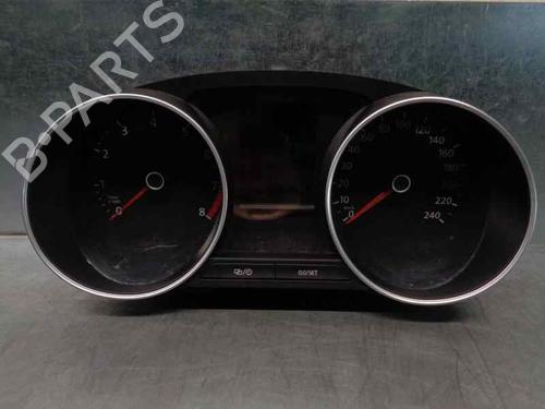 Used Instrument cluster VW POLO V (6R1, 6C1) 1.2 TSI 16V (90 hp) 7638174