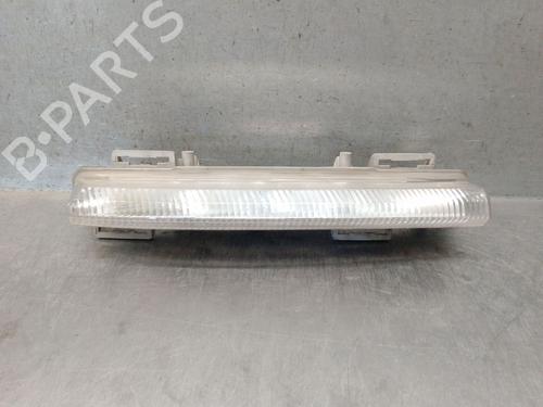 right-front-indicator-mercedes-benz-e-class-w212-2009-2010-2011-2012-2013-2014-2015-2016-34346687 main image