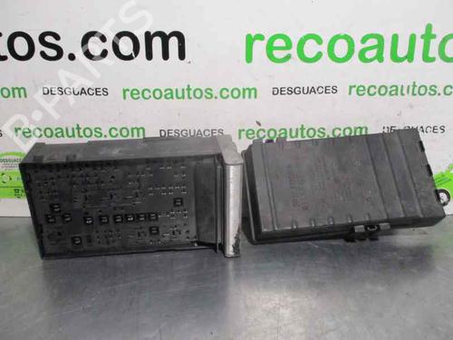 Used Fuse box CHRYSLER VOYAGER IV (RG, RS) 2.5 CRD (141 hp) 3198830
