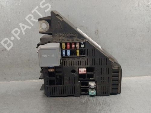 Sikringsdåse VOLVO XC90 II (256) D5 AWD (235 hp) 32316750