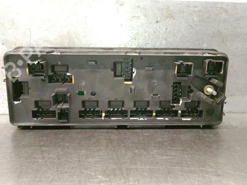 Fuse box LAND ROVER DISCOVERY V (L462) 2.0 Sd4 4x4 | BP36996647E1 - Image 3