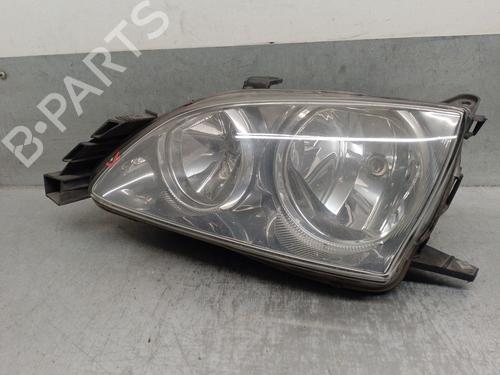 Venstre forlygte TOYOTA AVENSIS Liftback (_T22_) 2.0 D-4D (CDT220_, CDT220R) (110 hp) 17108174