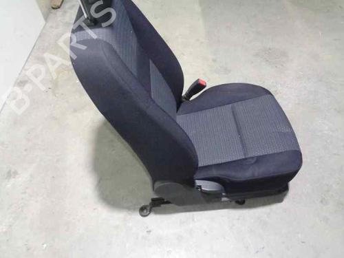 Right front seat HYUNDAI GETZ (TB) 1.5 CRDi | BP6874911C16 