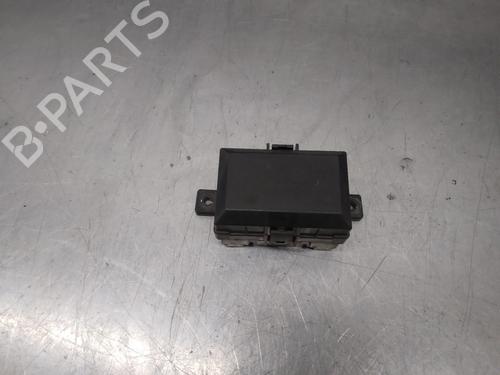 Used Fuse box Fuse box 13948888 13948888