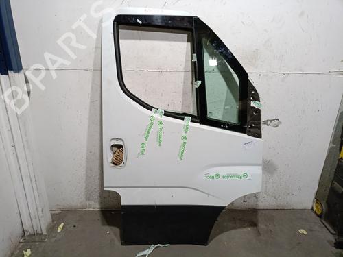 Used Right front door IVECO DAILY VI Van 35S15, 35C15, 40C15, 50C15 (150 hp) 22739431