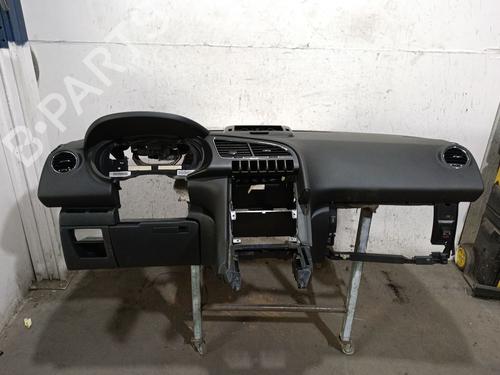 Used Dashboard PEUGEOT 3008 I MPV (0U_) 2.0 HDi Hybrid4 (0URHCA) (200 hp) 27361204