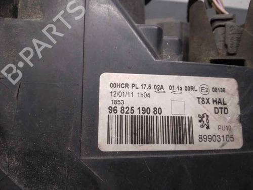 Right headlight PEUGEOT 5008 (0U_, 0E_) 2.0 HDi 150 / BlueHDi 150 | BP18030824C29 