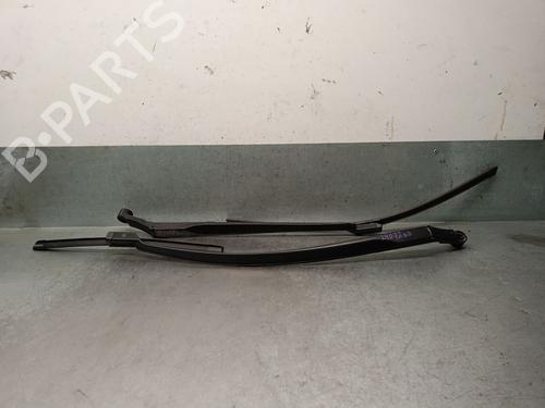 Used Front windshield wiper arm TOYOTA AVENSIS Saloon (_T27_) 2.0 D-4D (WWT271_) (143 hp) 30599634