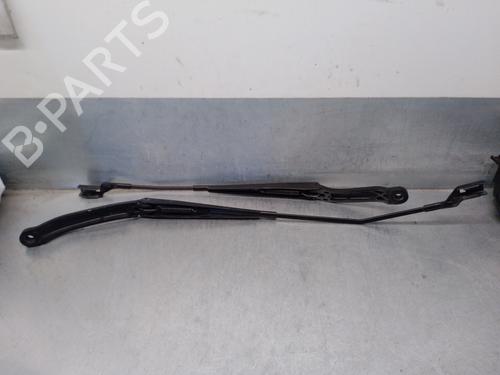 Front windshield wiper arm FIAT 500X (334_) 1.4 (334AXC1B, 334AXC11) | BP13745569C143 