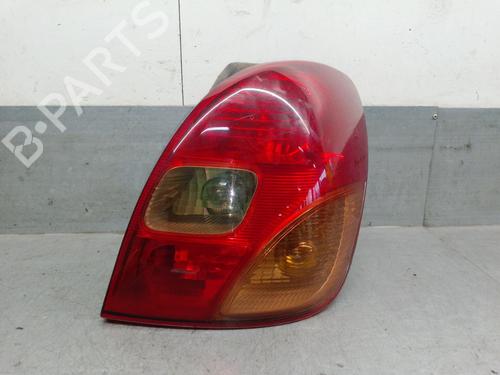 Højre baglygte TOYOTA COROLLA Verso (_E12_) 2.0 D-4D (CDE120_, CDE120R) (90 hp) 32091308