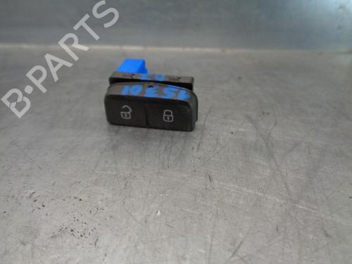 Used Switch SEAT Mii (KF1, KE1) [2011-2025]  12189083