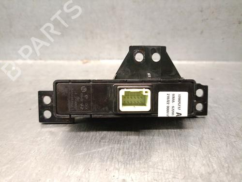 Switch HYUNDAI IONIQ (AE) 1.6 GDI Hybrid | BP31158517I30