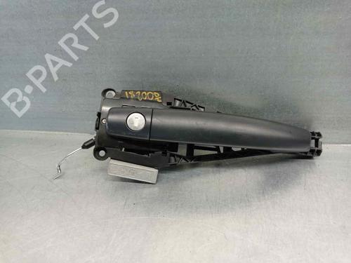 Used Front left exterior door handle OPEL CORSA E (X15) 1.3 CDTI (08, 68) (75 hp) 13719071