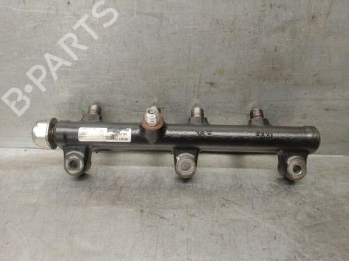Used Injection rail Injection rail 30863907 30863907