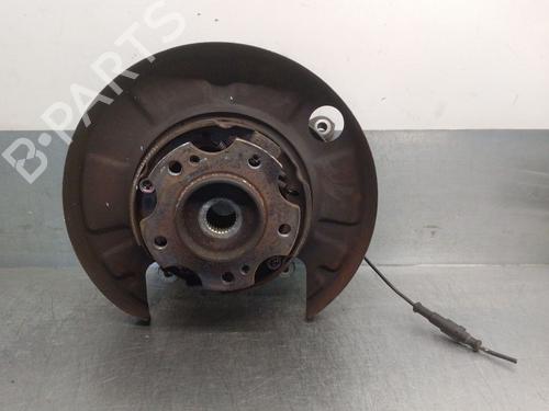 Used Right rear steering knuckle SSANGYONG RODIUS I 2.7 Xdi (163 hp) 30305333