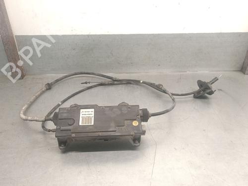 Used Electric handbrake RENAULT GRAND SCÉNIC II (JM0/1_) 1.9 dCi (JM0G, JM12, JM1G, JM2C) (120 hp) 28129506