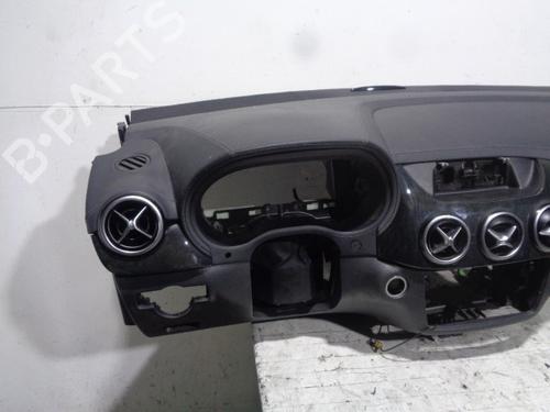 Dashboard MERCEDES-BENZ B-CLASS Sports Tourer (W246, W242) B 180 CDI / d (246.212) | BP13611396C46 