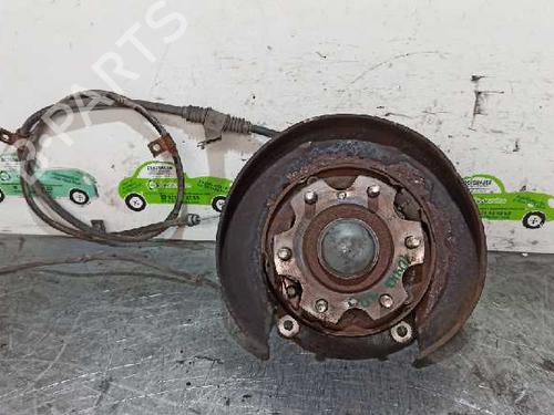 Used Right rear steering knuckle MITSUBISHI PAJERO III (V7_W, V6_W) [1999-2007]  5582385