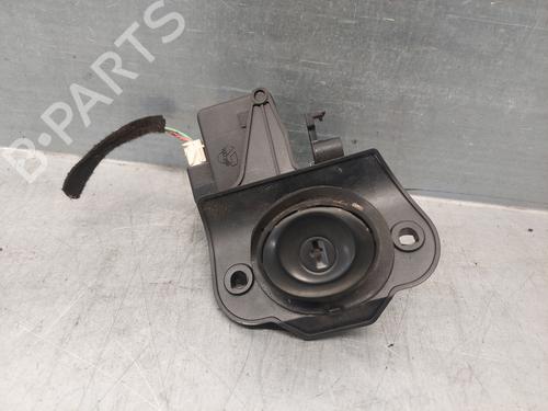 Used Tailgate handle CITROËN SAXO (S0, S1) 1.5 D (57 hp) 13405468